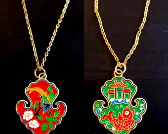 Cloisonne Enamel Necklace, Pendant Japanese floral Oriental double drawing each side has different Asian motifs 2 in one! vintage