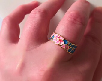 Vintage Cloisonne Ring, enameled, floral flower Cherry Blossom In Color Blue and Rose Design Art Nouveau Size 7