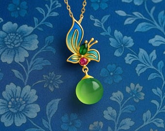 Vintage Style Cloisonné Necklace with Gold-Plated Chain. Butterfly green Floral Enamel Pendant Bohemian