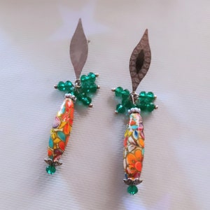 Japanese earrings with vintage floral tensha  beads romantic style, vintage earrings, bohemian style romantic flowers earrings
