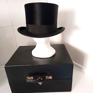 Top hat, antique fur hat from Germany Victorian hat, Ateha 1920 Brand, Opera hat, Luxury quality Size M in Hatbox, Hat suitcase New!
