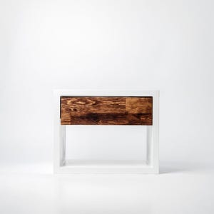 White Nightstand, Scandinavian Solid Wood Bedside Table with Storage, Side Table for Bedroom, Wooden Table, Nightstand with Stylish Drawer