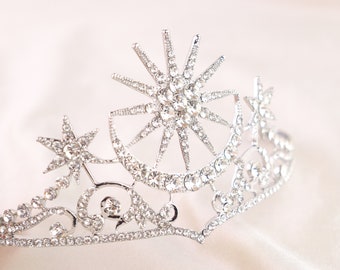 Diamond Tiara,Star Tiara Celestial Crown,Star Crown,Wedding Dress Accessories, Star and Moon Diamond Tiara,Moon Halo Crown,Bridal Gift