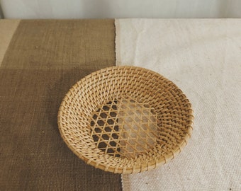 yoru rattan tray | rattan basket | wicker tray | rattan decor