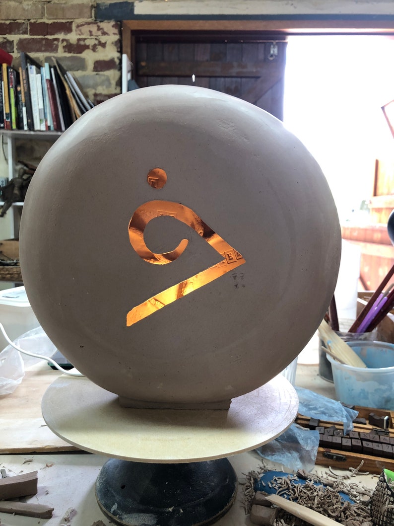 Ceramic ambience lamp in the studio. Work in progress.