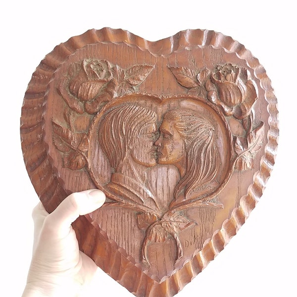 Antique hand carved sailor's valentine. Antique wooden heart shaped box. Vintage memorabilia box. Hand carved lover's box.