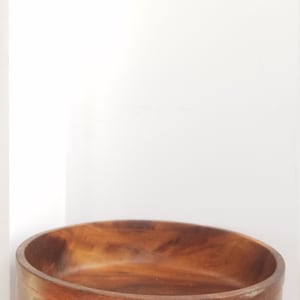 Large 1970&#39;s wooden salad serving bowl. Wooden bowl. Salad serving bowl. Vintage wood salad bowl.