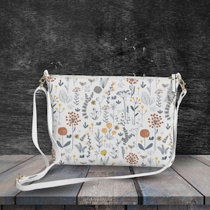 Sac à bandoulière bohème fleuri en cuir végétalien - petit sac à main à bandoulière, sac minimaliste de tous les jours, cadeau bohème chic pour elle