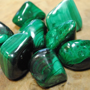 Malachite - Rolled Stone - Lithotherapy - Natural Stones