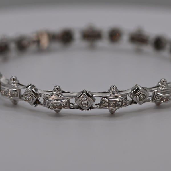 14k White Gold Diamond "Bicycle Link" Bracelet (2.60ct)