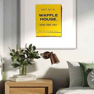 Waffle House Retro Logo T-Shirt - Food Funny Tee In Yellow And Black P105281023 - Foto 3