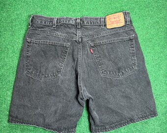 Vintage Y2K Levi’s 505 Men’s 38 Black Denim Jort Shorts