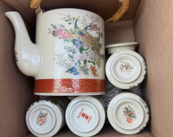 ANTIQUE SATSUMA Japanese Complete Tea Set Teapot 4 Cups MINT Peacock Decor