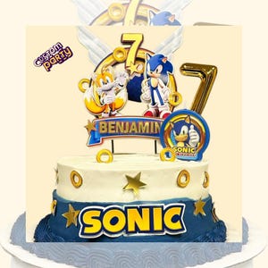 Sonic cake topper