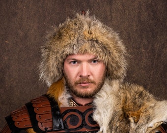 Sombrero mongol cosaco nórdico, estilo vikingo invierno cálido sombrero con orejeras Uskanka