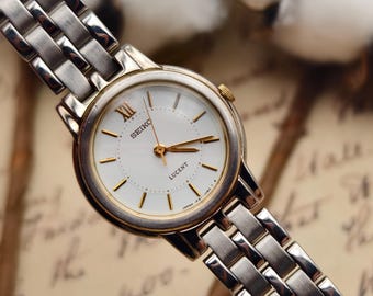 Vintage 1990s Seiko Spirit Ladies Quartz Gold Tone Square  display picture 3