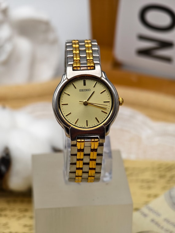 Vintage 1990s Seiko Ladies Quartz Two-tone Watch With Gold  display picture 2
