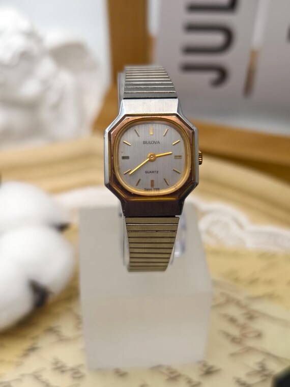 Vintage 1970s Bulova Ladies Quartz Watch 22mm Two-tone  display picture 1