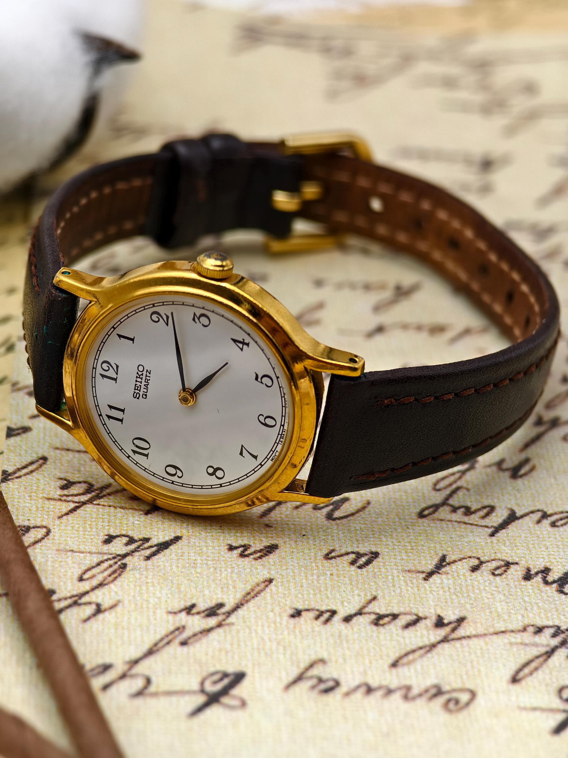 Vintage 1990s Seiko Ladies Watch: Gold Tone Case, Brown  display picture 2