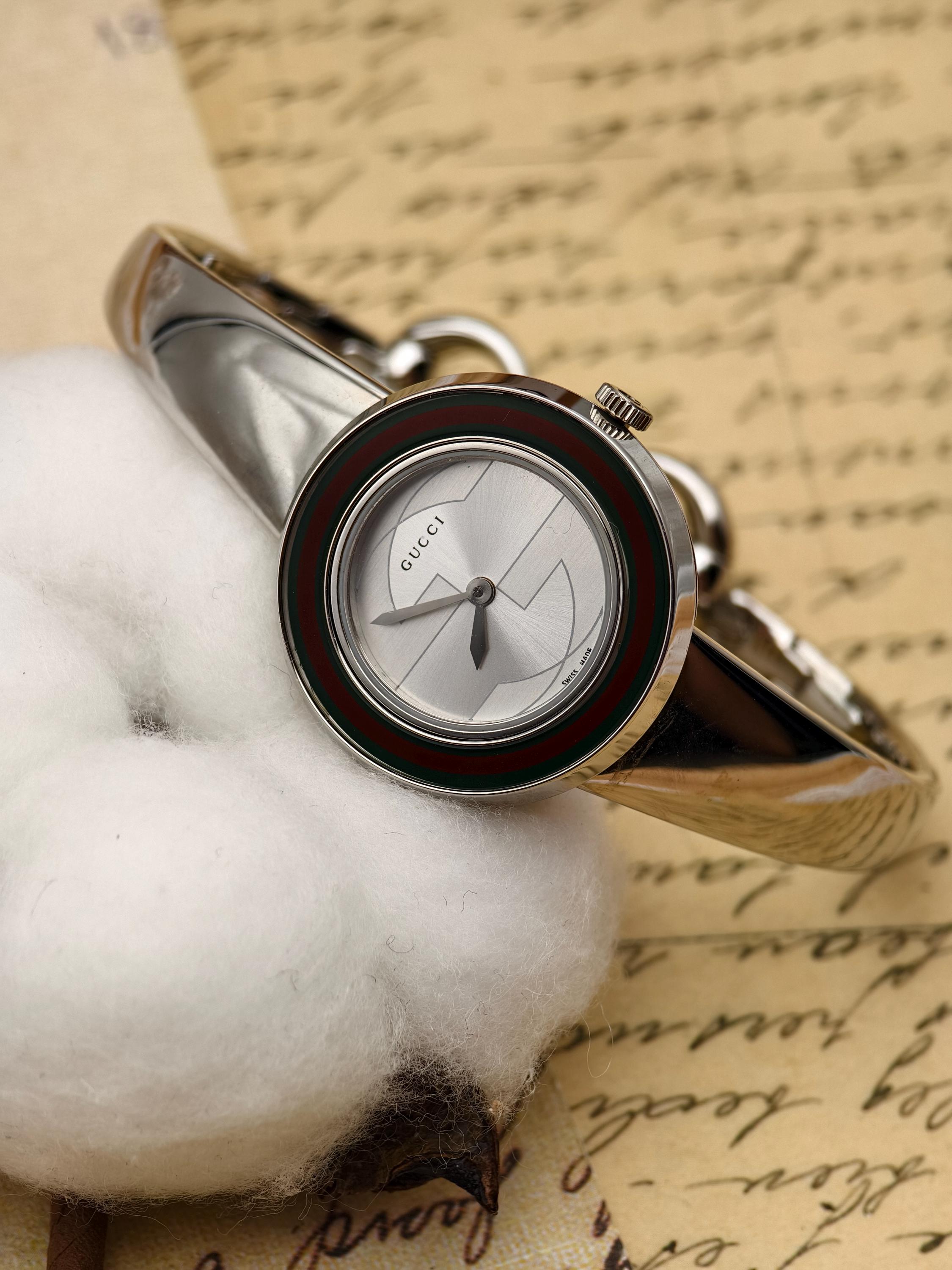 Black color Gucci bangle watch. That watch need battery. Look like new. Gucci Bangle Watch – Lost Time main image 2