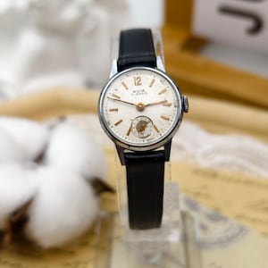 Vintage 1950s Avia Ladies Mechanical Watch 15 Jewels Sub-Seconds Black Strap