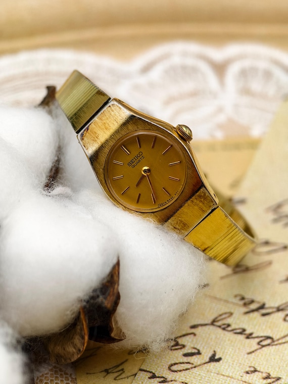 ヴィンテージ 1980年代 セイコー レディース クォーツウォッチ