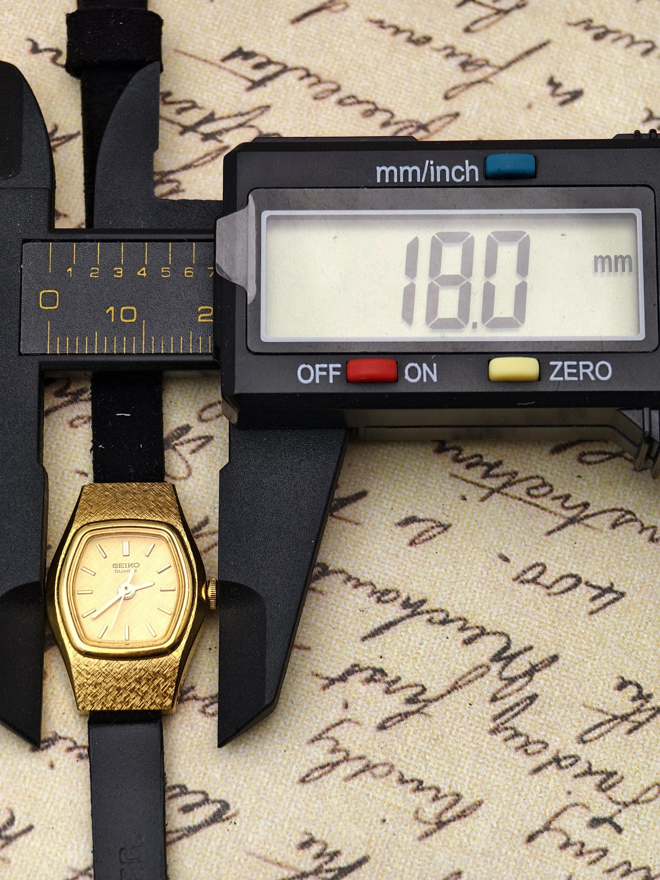 Vintage 80’s Seiko Gold Tone Watch with Black Dial Seiko - Tank Black Gold Plated - 1977 main image 3
