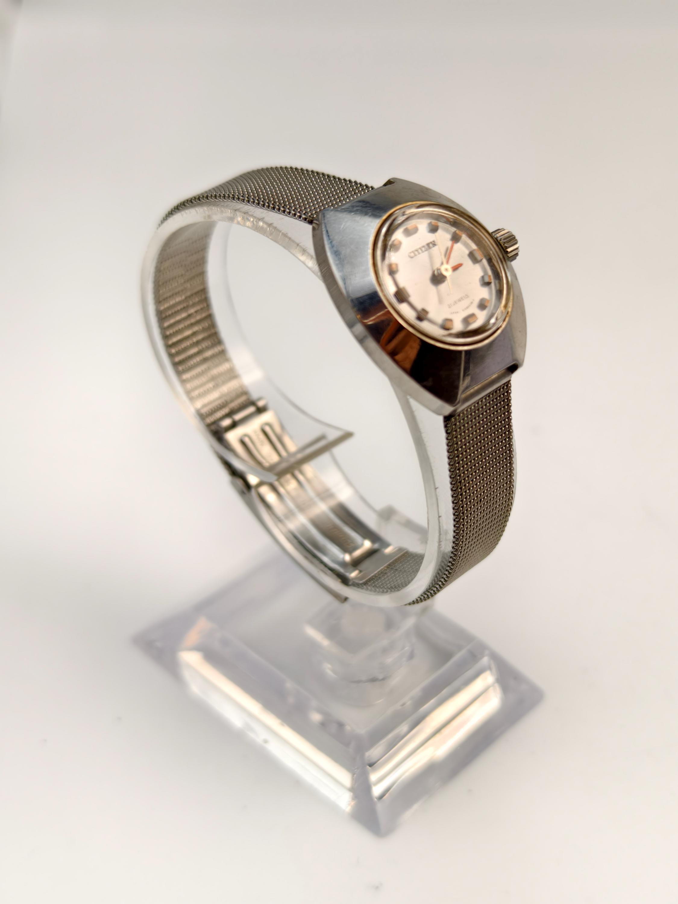 Montre Citizen Femme Vintage Années 80 Mécanique Manuelle - Boîtier Doré Rectangle, Fabriquée En Allemagne