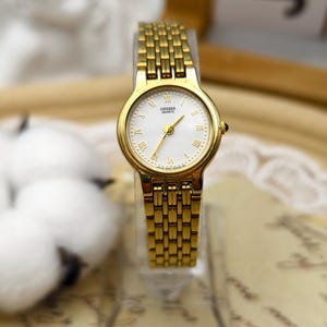 Vintage Citizen Ladies Quartz Watch 23mm Gold Tone Roman Dial Jubilee Bracelet