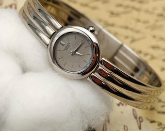 Vintage Seiko Lassale Damen Quarz Uhr Silber Ton Armreif Minimalist Zifferblatt