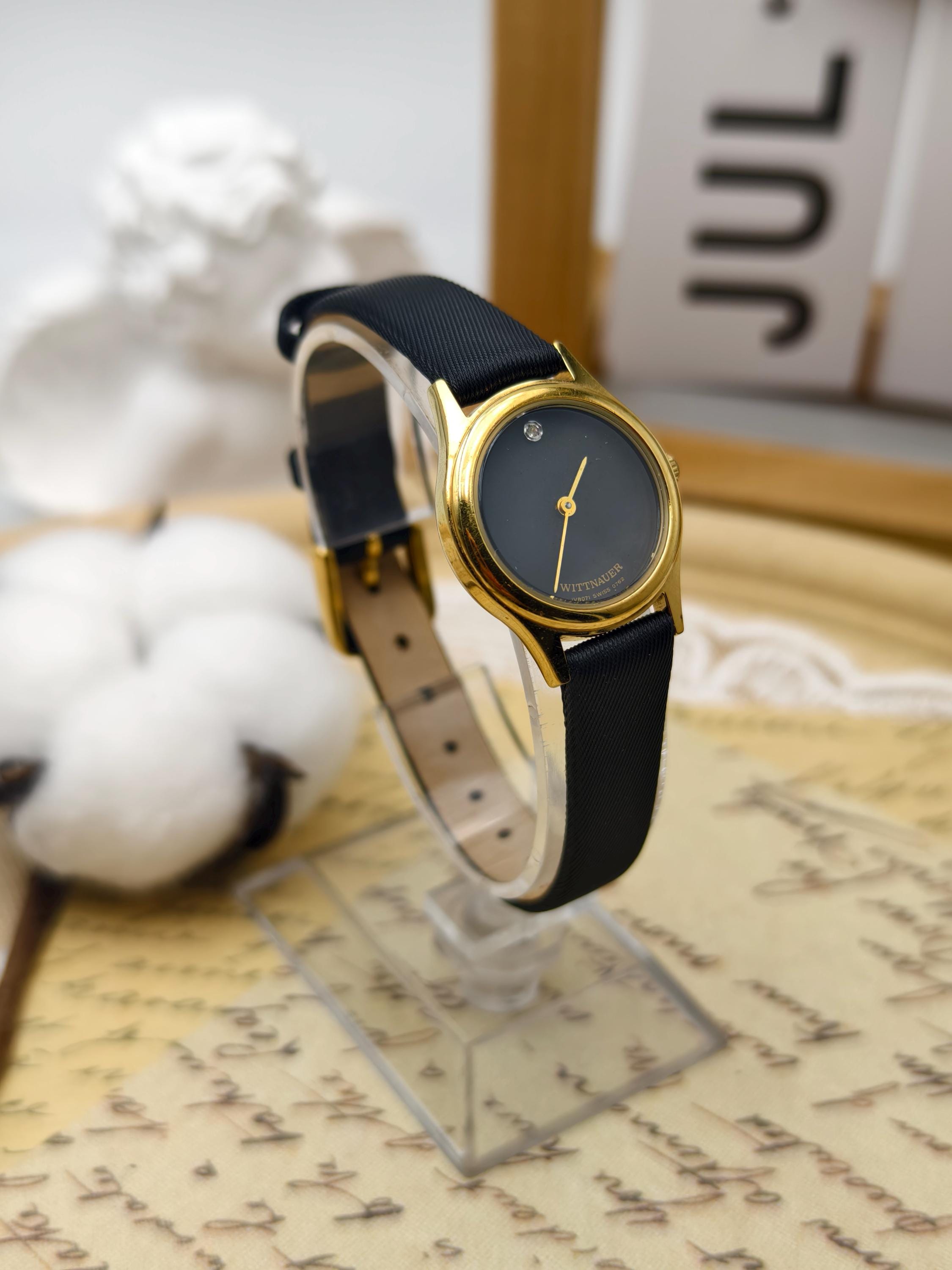 Vintage Wittnauer Ladies Quartz Watch 26mm Gold Tone Case  display picture 2