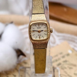Vintage 1980s Citizen Ladies Gold Tone Quartz Watch 17.4mm