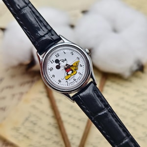 Bradley社　ミッキーマウス　ヴィンテージLCD クォーツ　デジタル　腕時計 Bradley mickey mouse watch - Etsy 日本