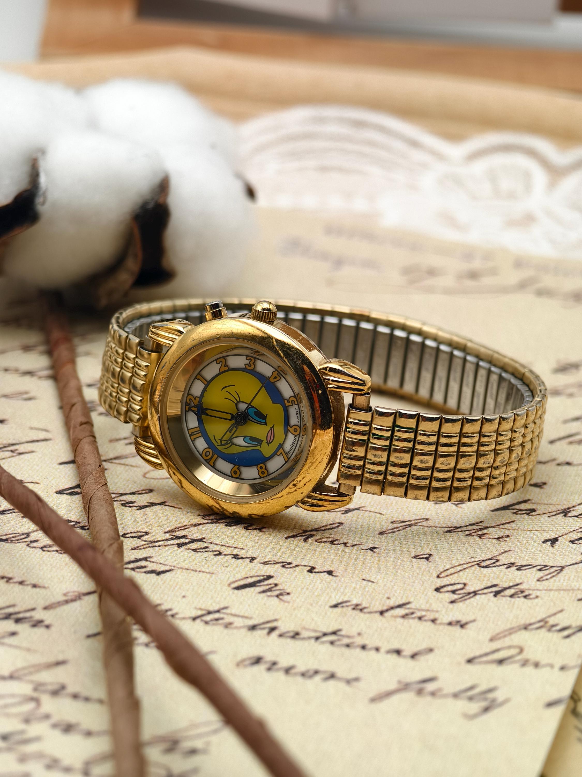 1995 Tweety Bird Watch Works great Vintage 1995 Armitron Tweety Bird Gold Tone Ladies Watch  main image 2