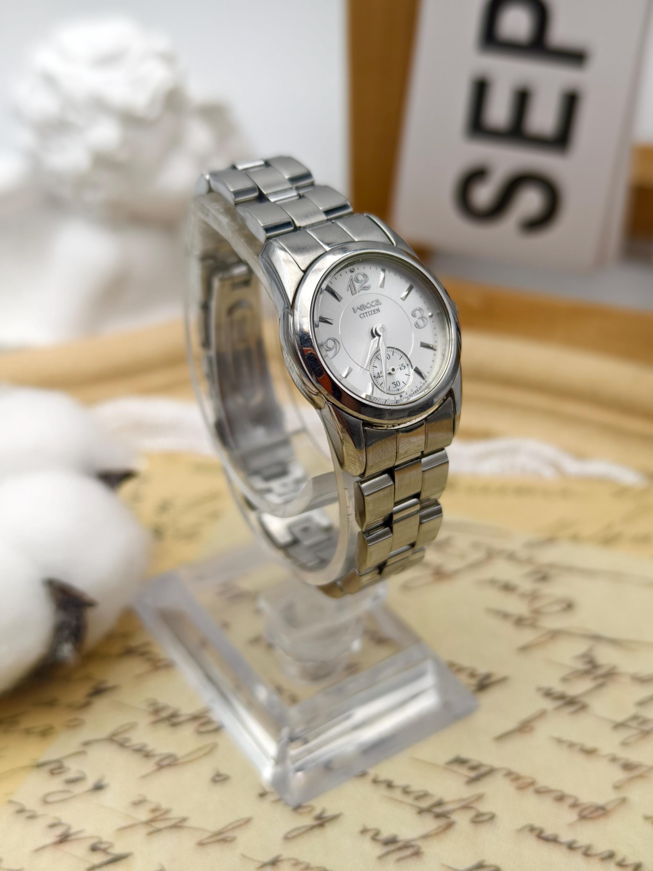 Vintage 2000s Citizen Wicca Ladies Quartz Watch Silver Dial Sub