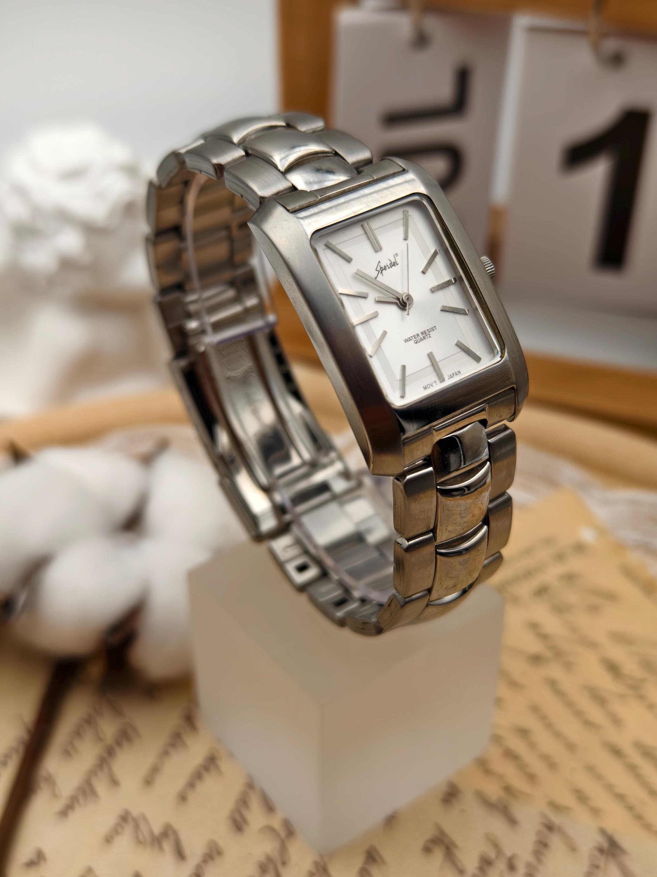 Vintage Speidel Ladies Quartz Stainless Steel Watch  display picture 3