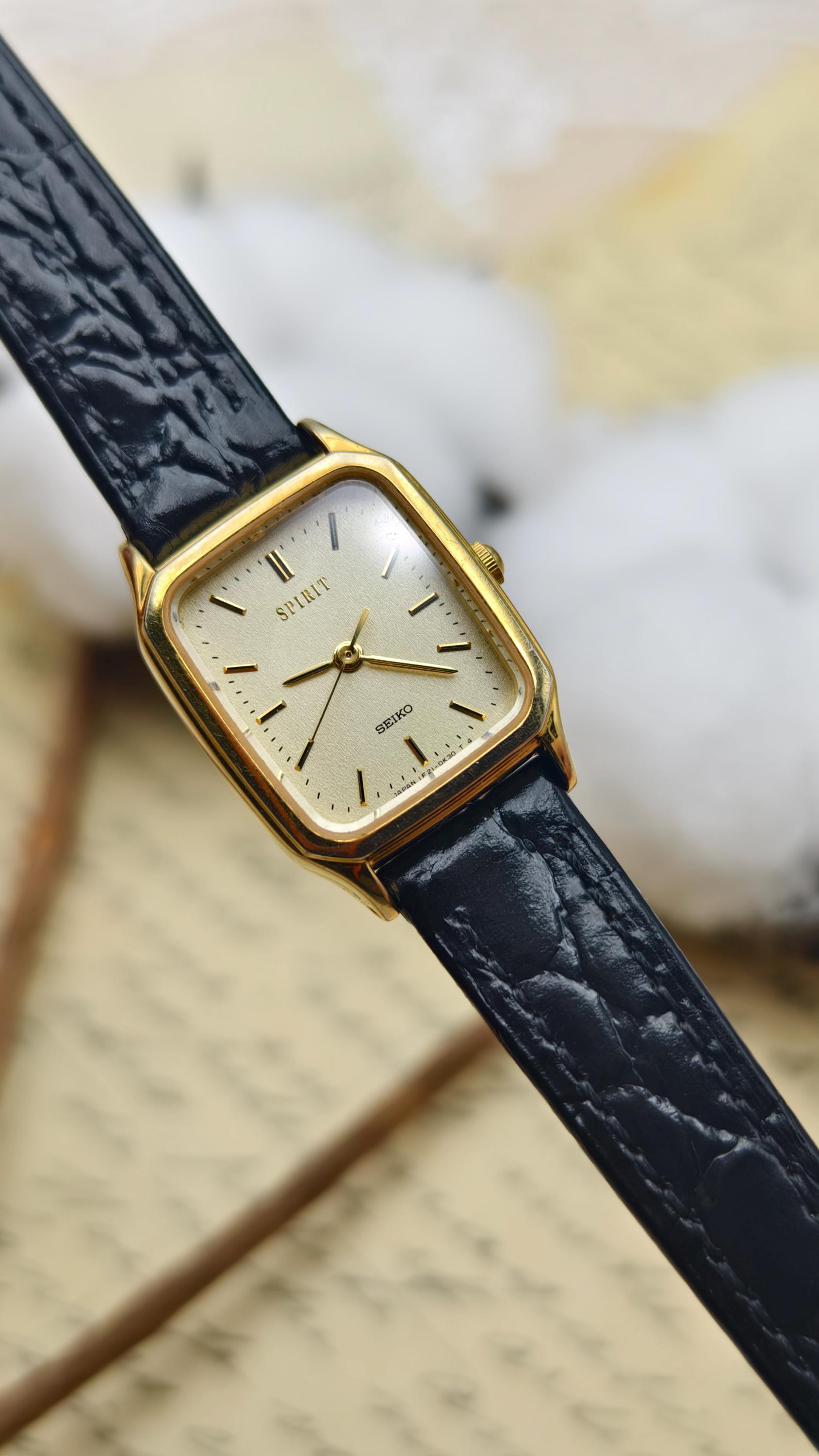 SEIKO クォーツ スクエア型 時計 Seiko square watch - Etsy 日本