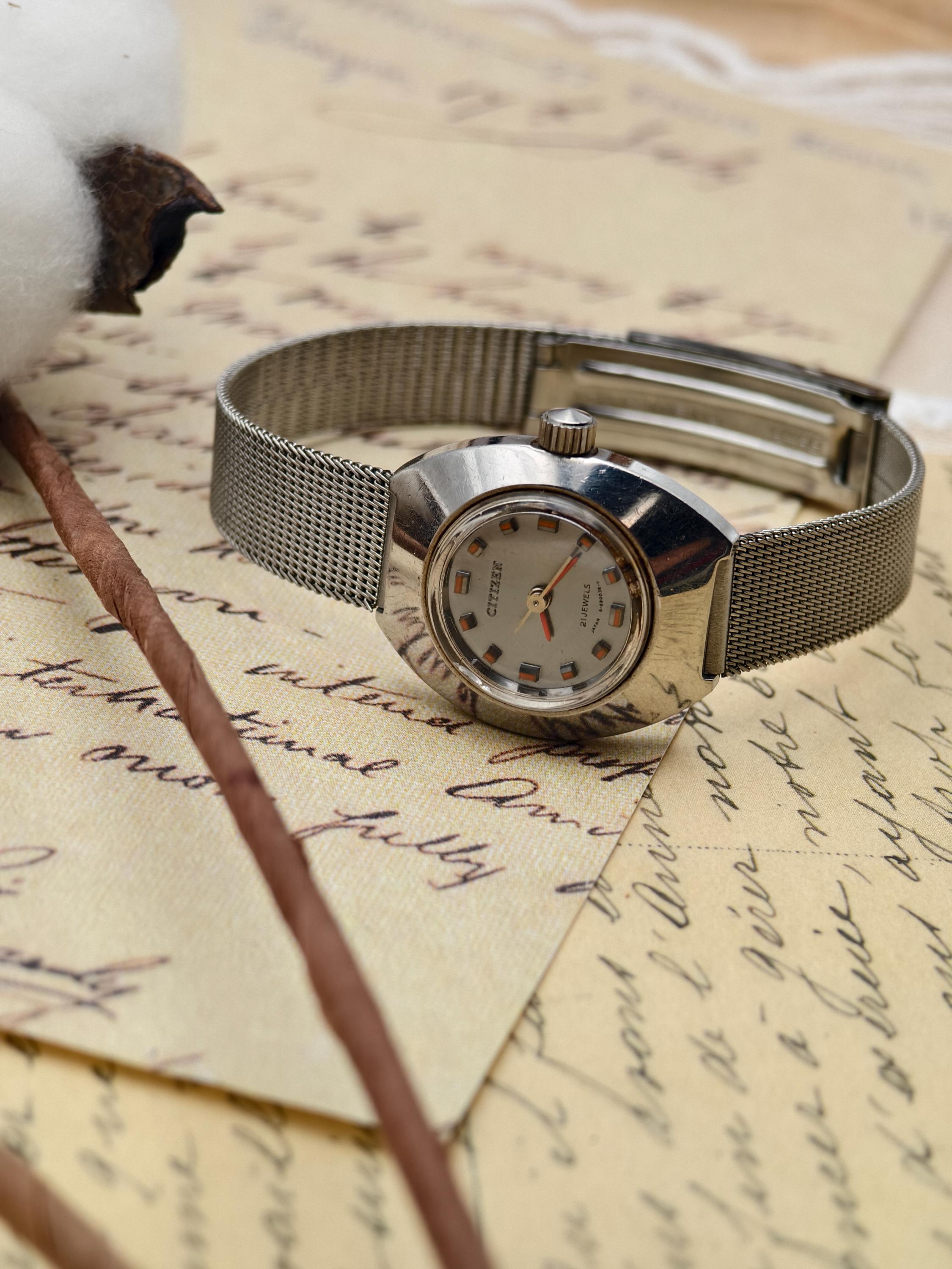 Vintage 1970s Citizen Ladies Mechanical Watch Silver Tone 