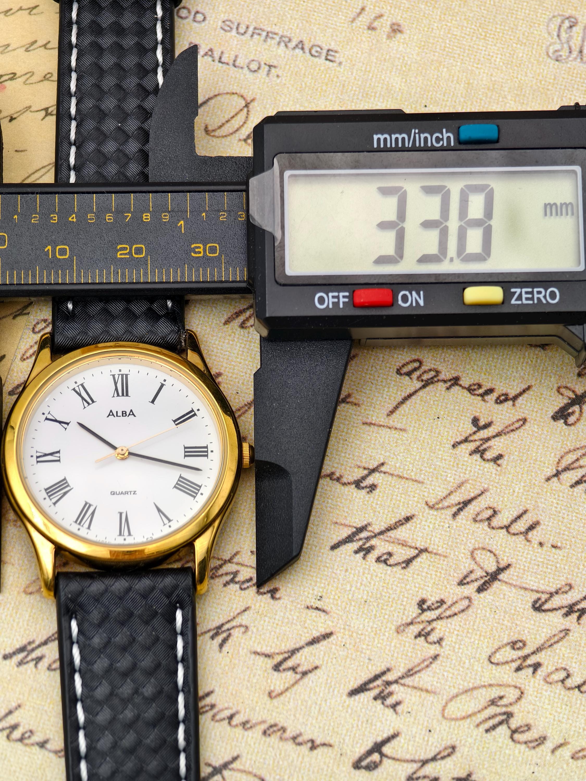 Vintage 1990s Alba by Seiko Unisex Quartz Watch Gold Tone Roman