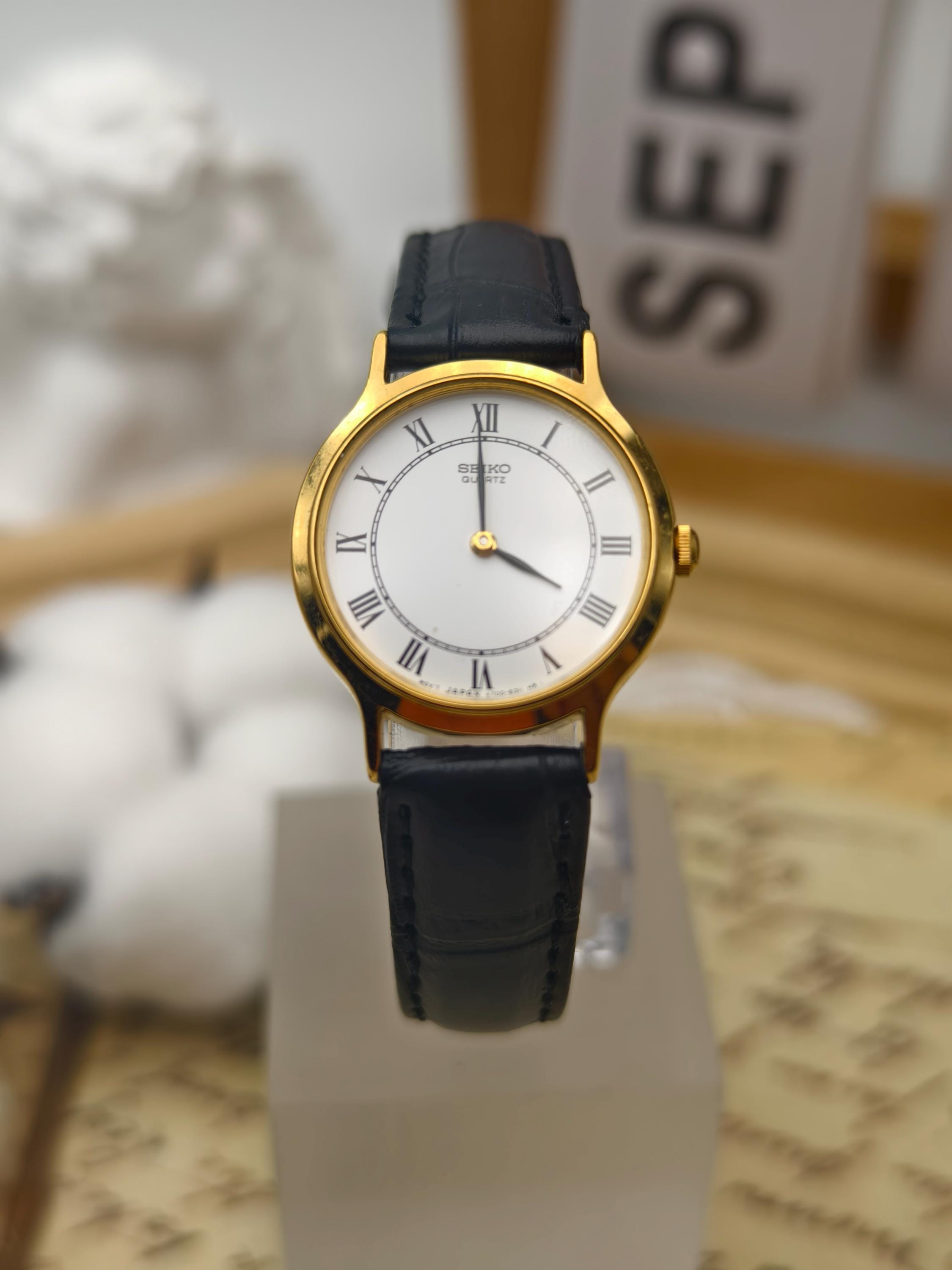 Vintage 1990s Seiko Ladies Watch: Gold Tone Case, Roman 
