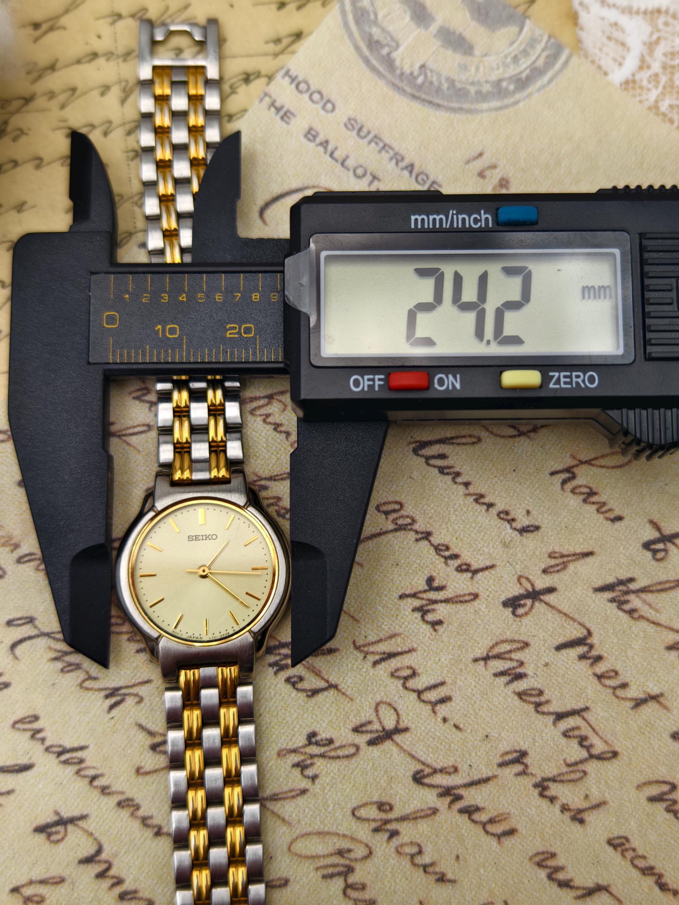 Vintage 1990s Seiko Ladies Quartz Two-tone Watch With Gold Dial