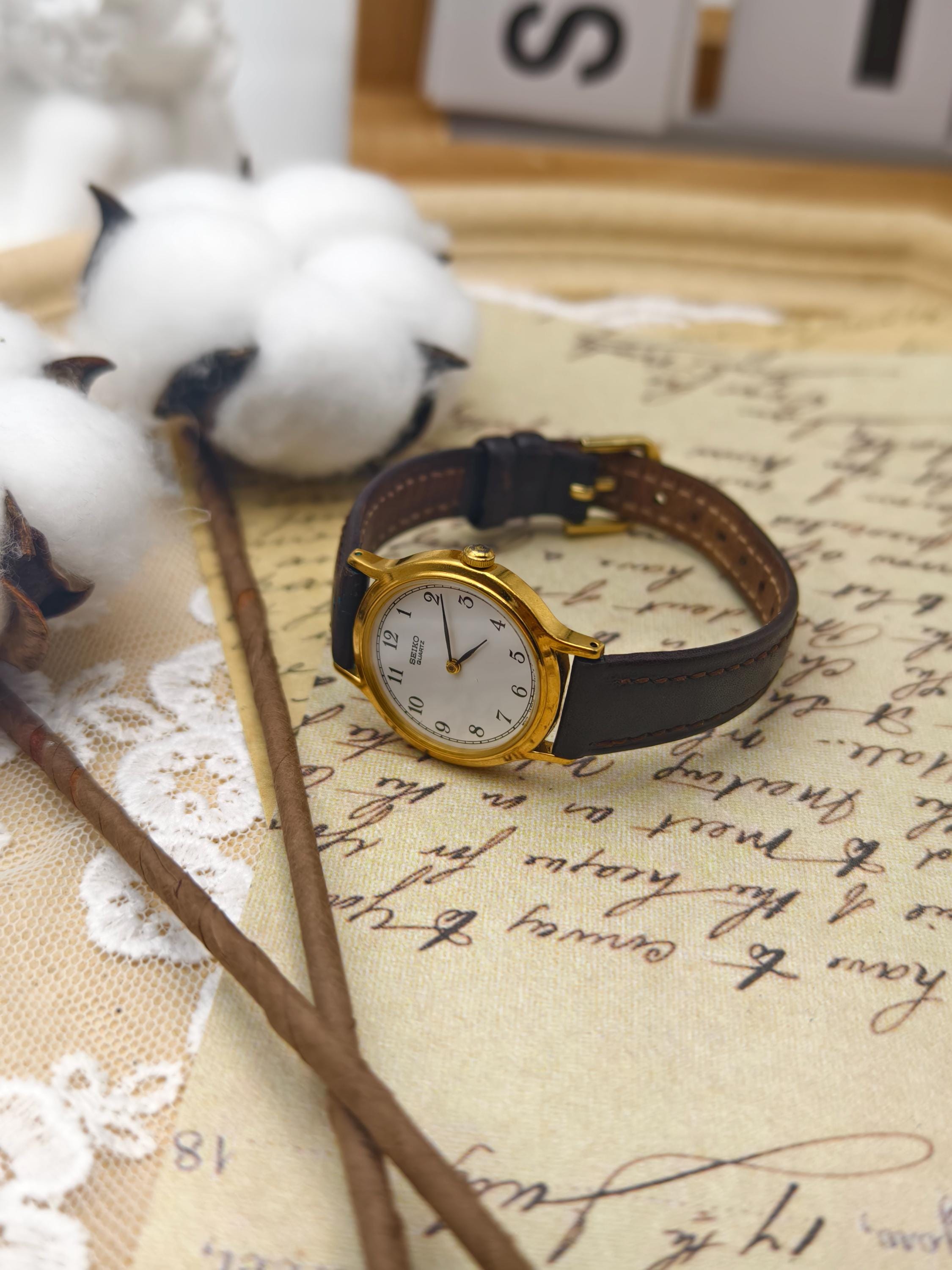 Vintage 1990s Seiko Ladies Watch: Gold Tone Case, Brown 