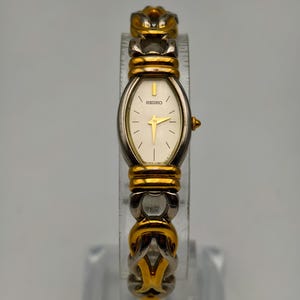 Vintage Seiko Ladies Quartz Watch Two-Tone Bracelet 15.7mm