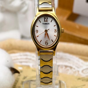 Vintage 1990s Timex Ladies Quartz Watch Two Tone Oval Case Silver Dial