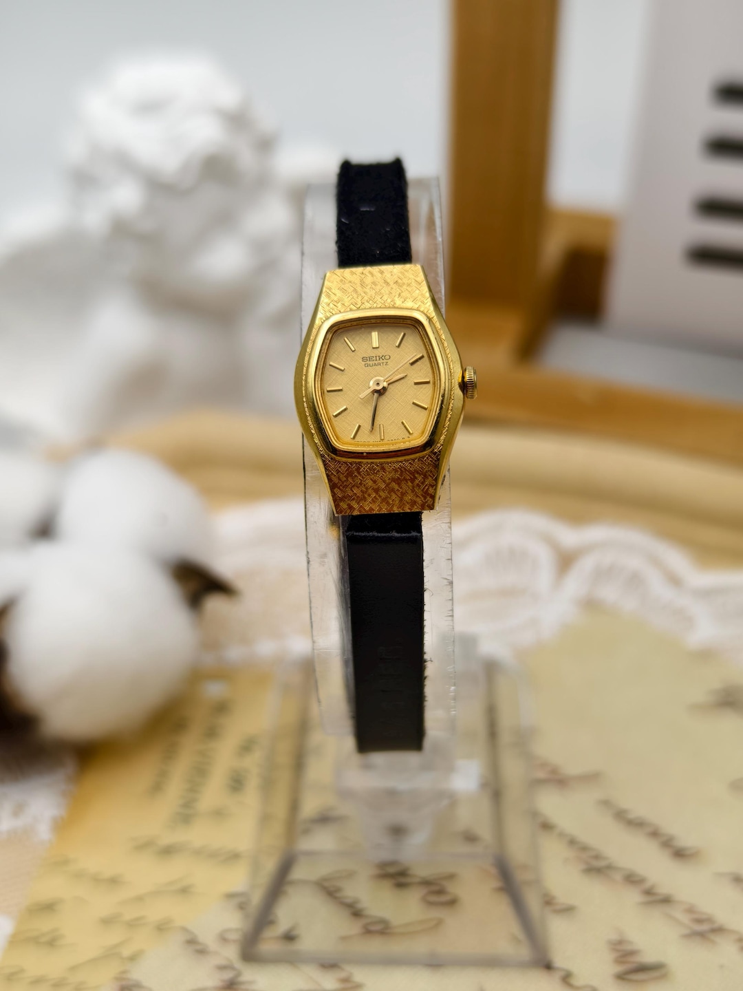 SEIKO LUCENT ゴールド スクエア レディース腕時計 1194 SEIKO LUCENT ゴールド スクエア レディース腕時計 1194 SEIKO LUCENT