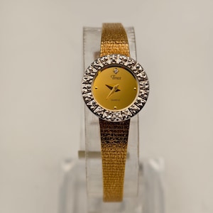 Vintage Timex Ladies Gold Quartz Watch Textured Bracelet 17.4mm