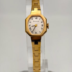 Orologio meccanico da donna Bulova vintage anni '80 color oro, cassa ottagonale da 17 mm, quadrante romano