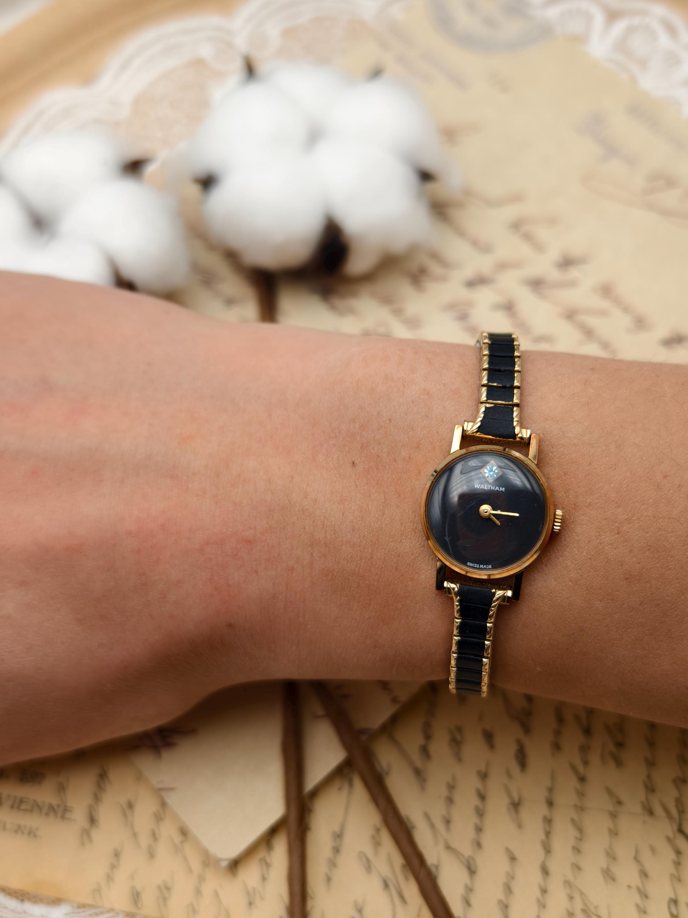 Vintage Waltham Ladies Watch: Gold Tone, Black Dial, Diamond  display picture 3