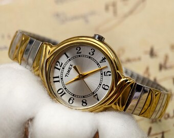 Vintage Timex Q K Cell Ladies Gold Tone Oval Analog Quartz  display picture 3