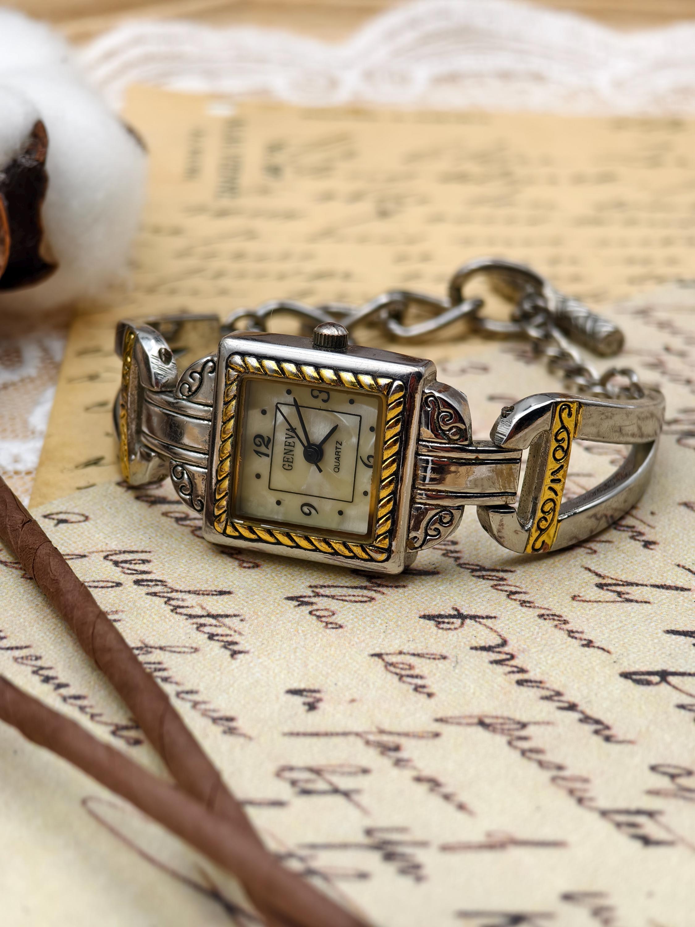 Vintage 1990s Geneva Ladies Quartz Watch Two-tone Square  display picture 1